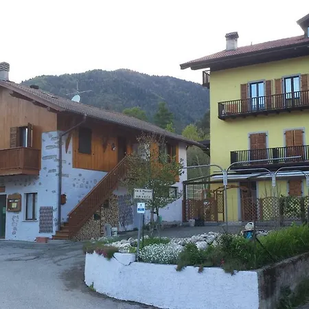 Casavecchia Bed & Breakfast Tiarno di Sopra