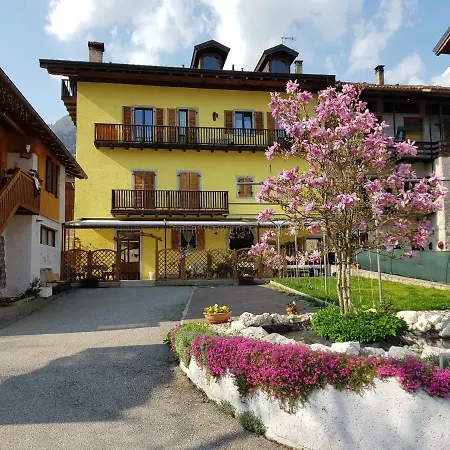 Bed & Breakfast Casavecchia 2*